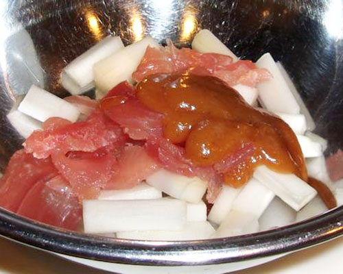 ウドとマグロの酢味噌和え 1