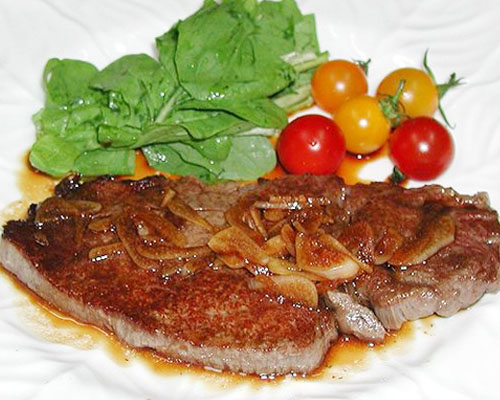 牛肉のステーキ　ニンニク醤油味