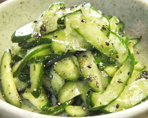キュウリのごま和え　中華風