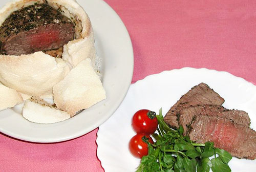 牛肉の岩塩包み焼き