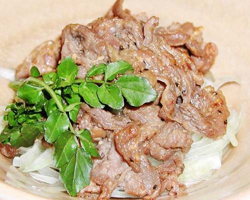 ラムの炒め物　味噌風味